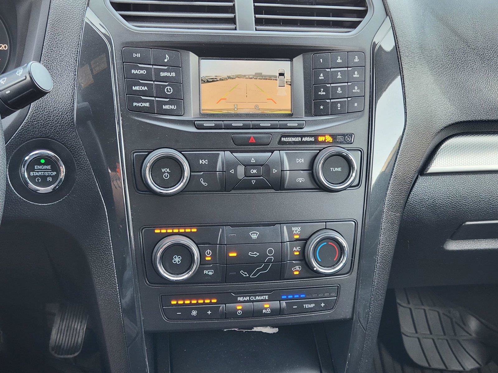 Certified 2019 Ford Explorer XLT FWD image 14