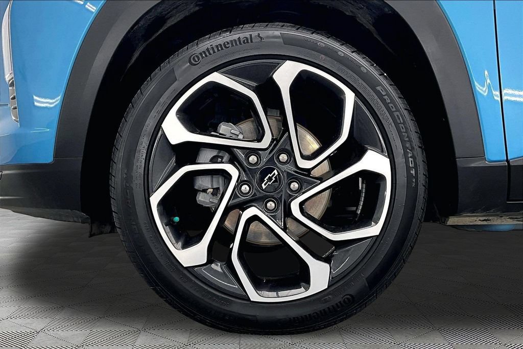 Used 2025 Chevrolet Trax RS w/ Driver Confidence Package FWD image 9