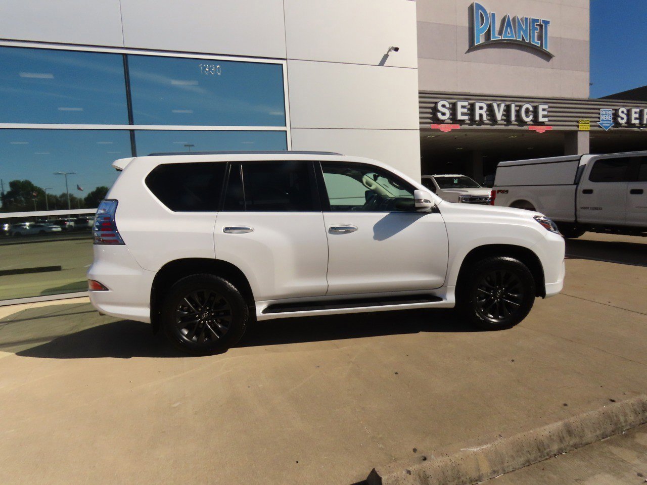 Used 2020 Lexus GX 460 Premium w/ Premium Package image 7