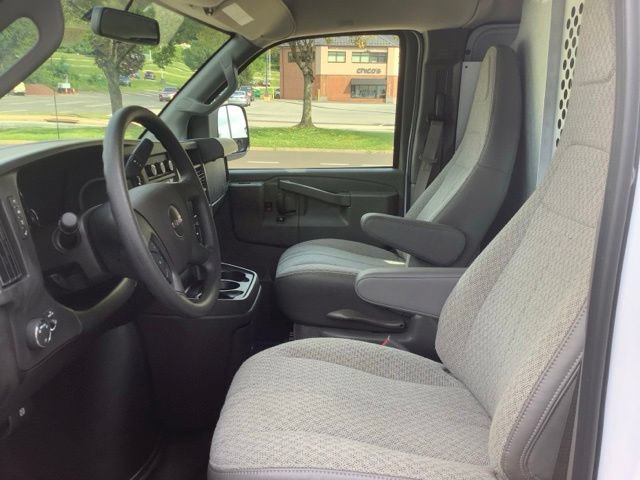 Used 2026 GMC Savana 2500 w/ Driver Convenience Package RWD image 20