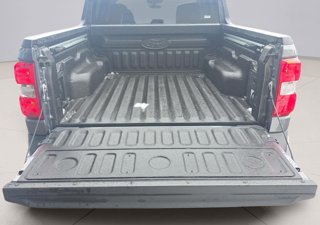 Certified 2022 Ford Maverick XLT w/ XLT Luxury Package image 13