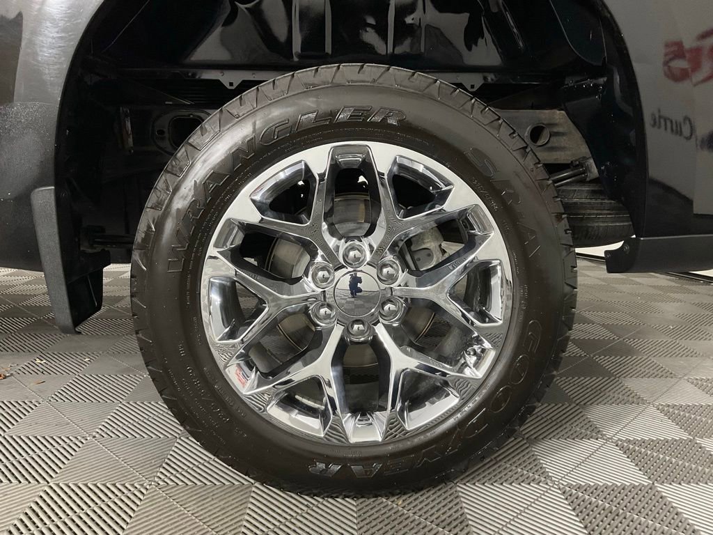 Used 2019 Chevrolet Silverado 1500 Custom w/ Custom Value Package RWD image 10
