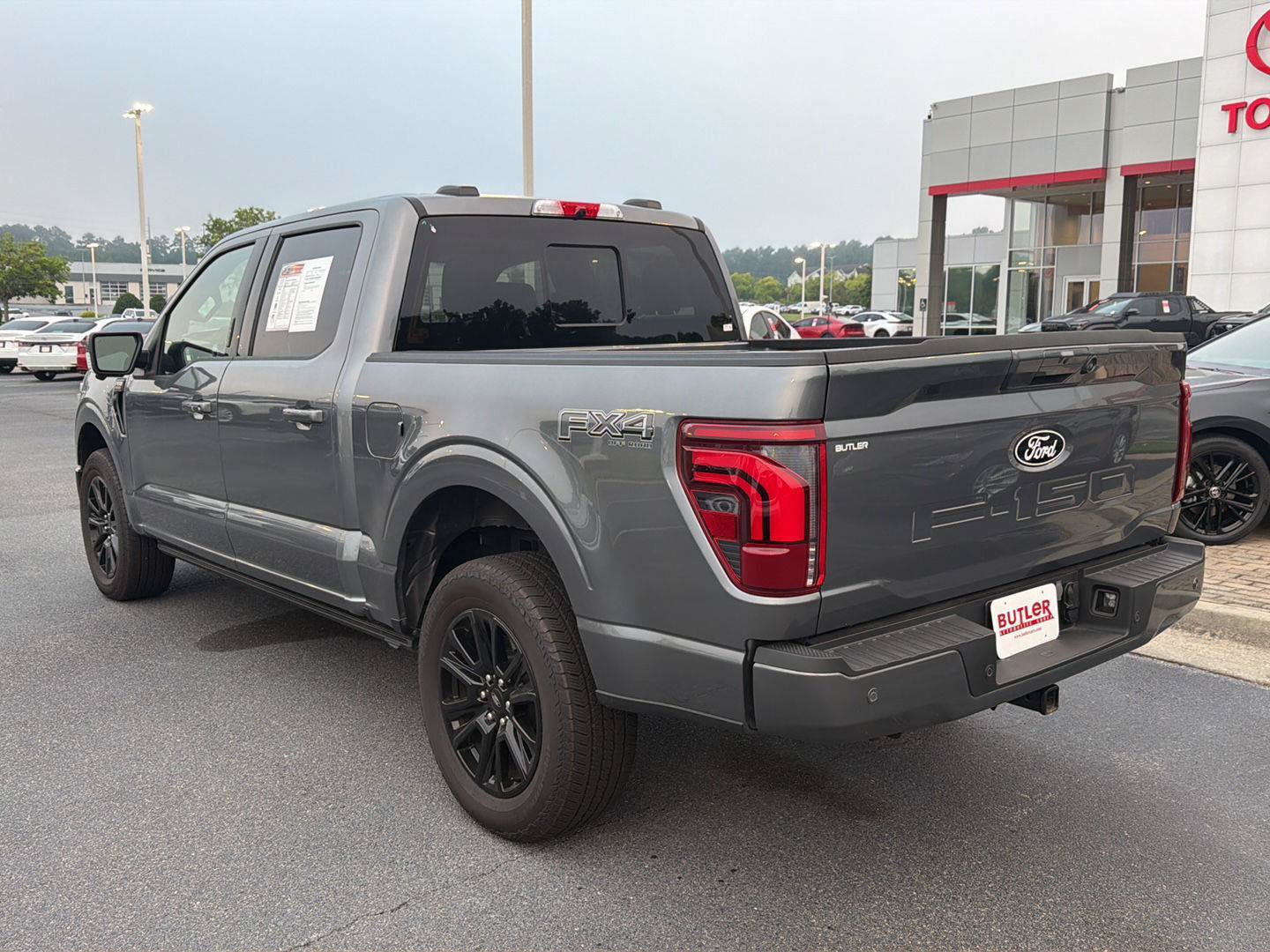 Certified 2024 Ford F150 Platinum w/ FX4 Off-Road Package AWD/4WD image 4