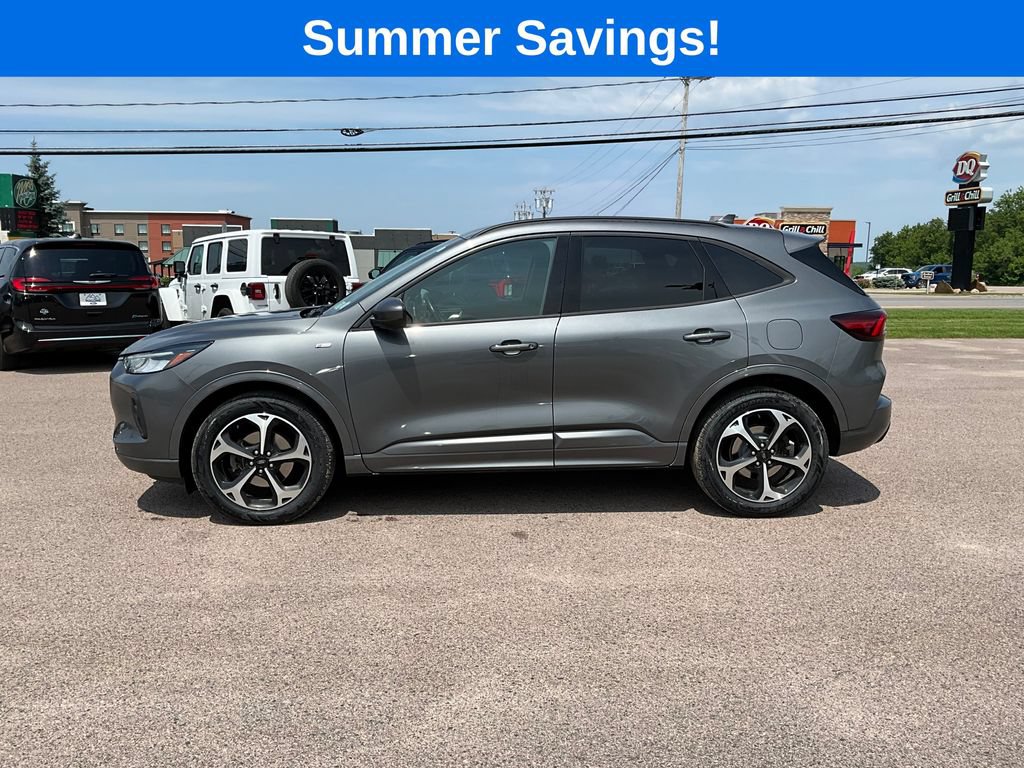 Certified 2023 Ford Escape ST-Line Select w/ Tech Pack #2 AWD/4WD image 9