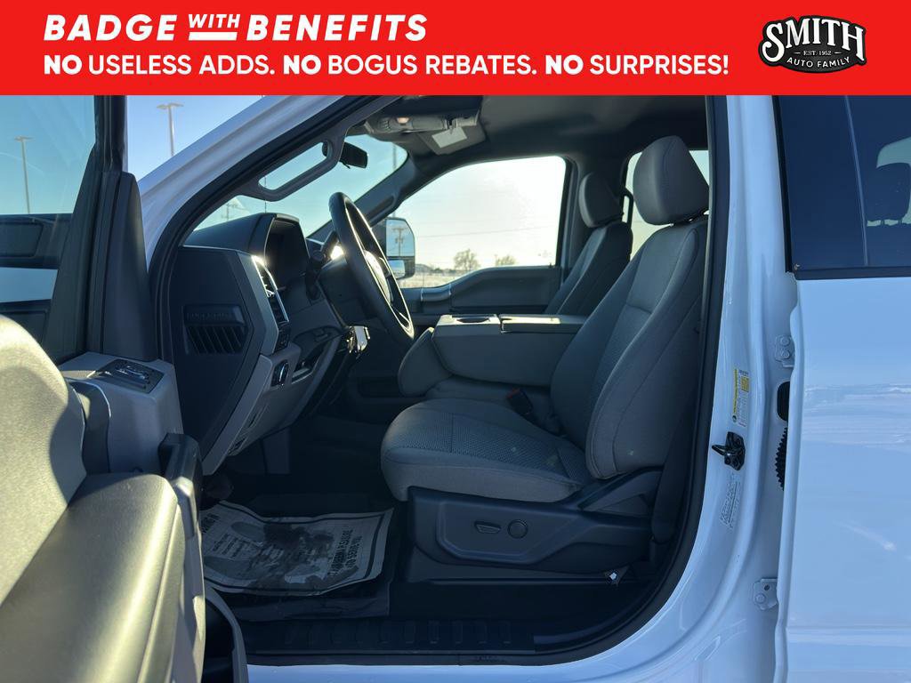 Certified 2022 Ford F250 XLT w/ Black Appearance Package image 17
