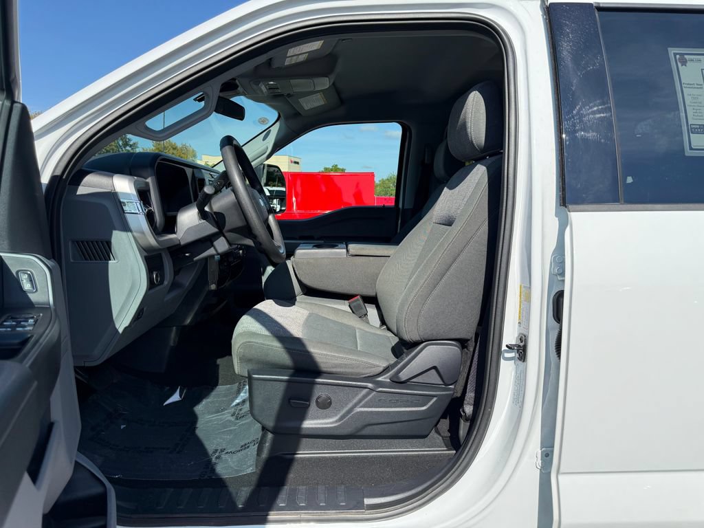 Certified 2025 Ford F250 XLT AWD/4WD image 13