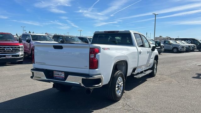 Used 2025 Chevrolet Silverado 2500 LT w/ Convenience Package AWD/4WD image 3