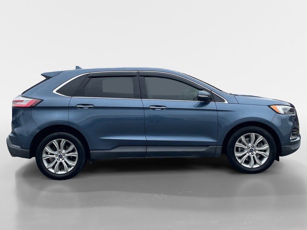 Certified 2019 Ford Edge Titanium w/ Equipment Group 301A image 2
