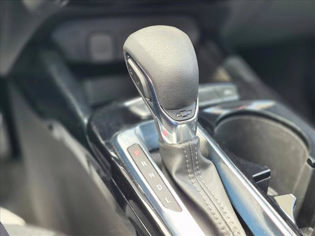 Used 2024 Chevrolet Trax LT w/ LT Convenience Package FWD image 13