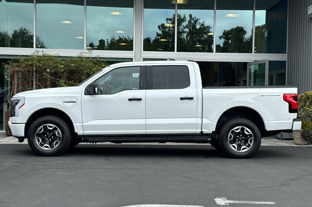 Certified 2023 Ford F150 Lightning XLT AWD/4WD image 7