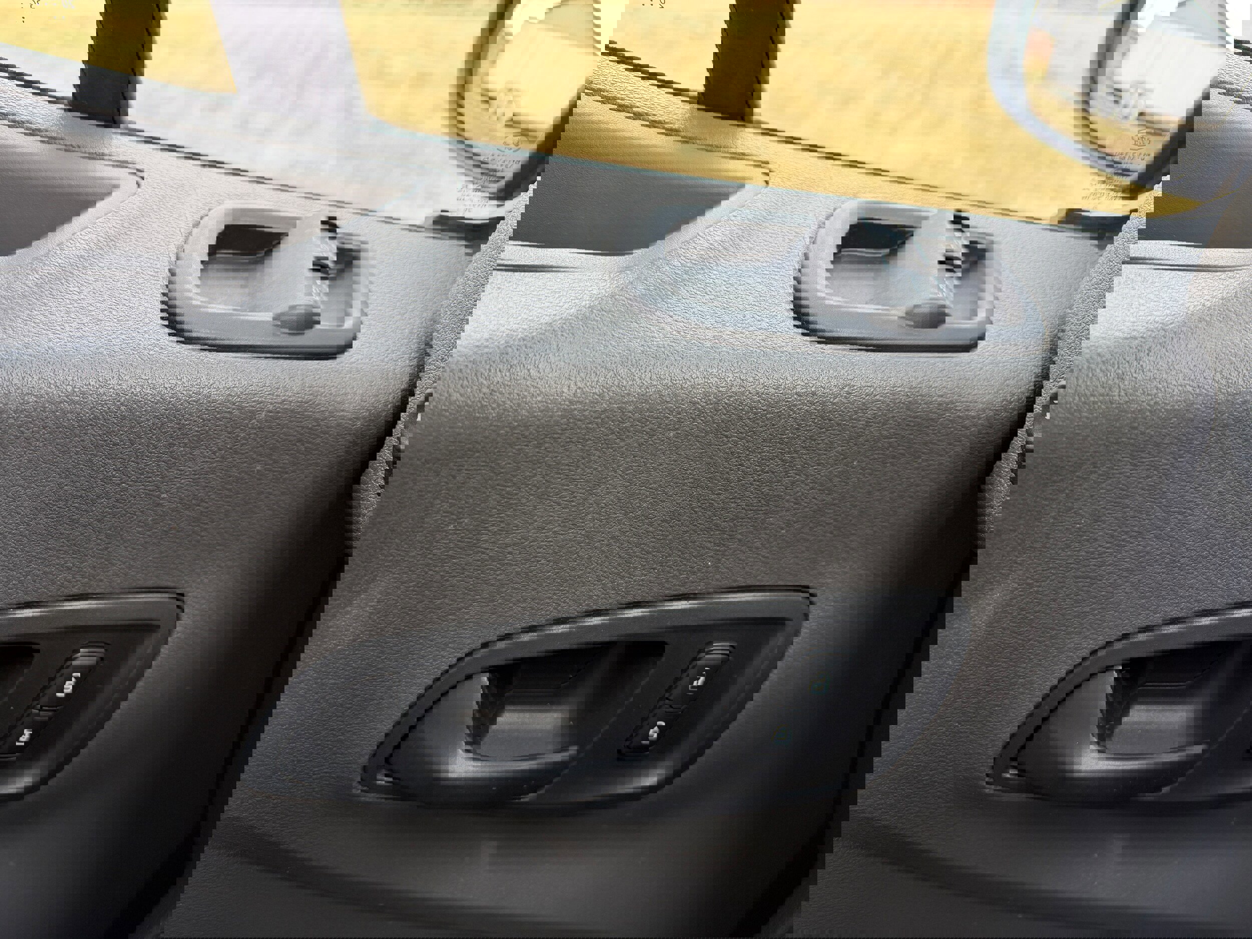 Certified 2020 Ford Transit 250 Medium Roof w/ Load Area Protection Package image 17