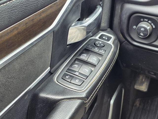 Used 2022 RAM 3500 Laramie AWD/4WD image 16