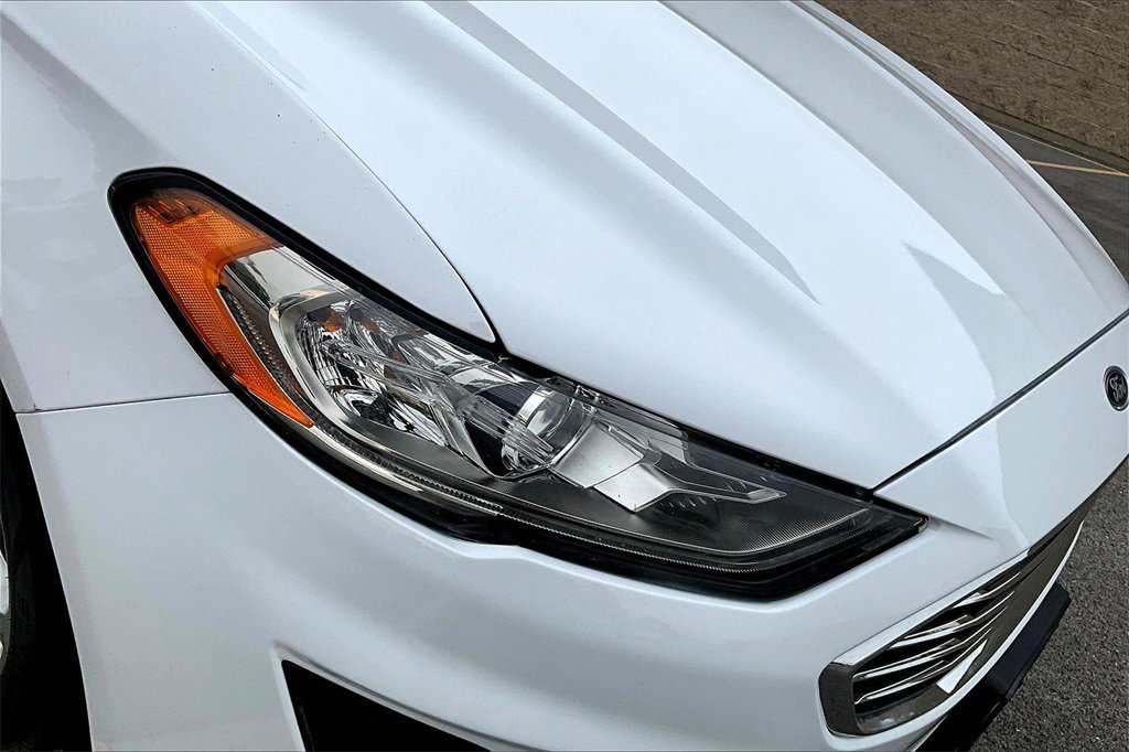 Certified 2019 Ford Fusion SE image 27