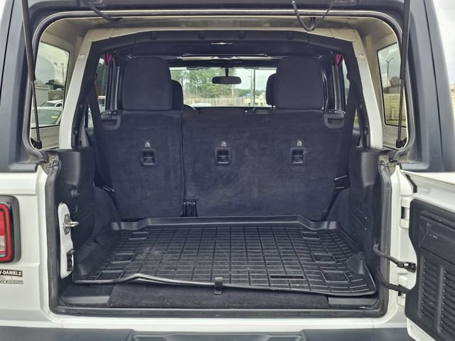 Used 2020 Jeep Wrangler Unlimited Sahara image 27