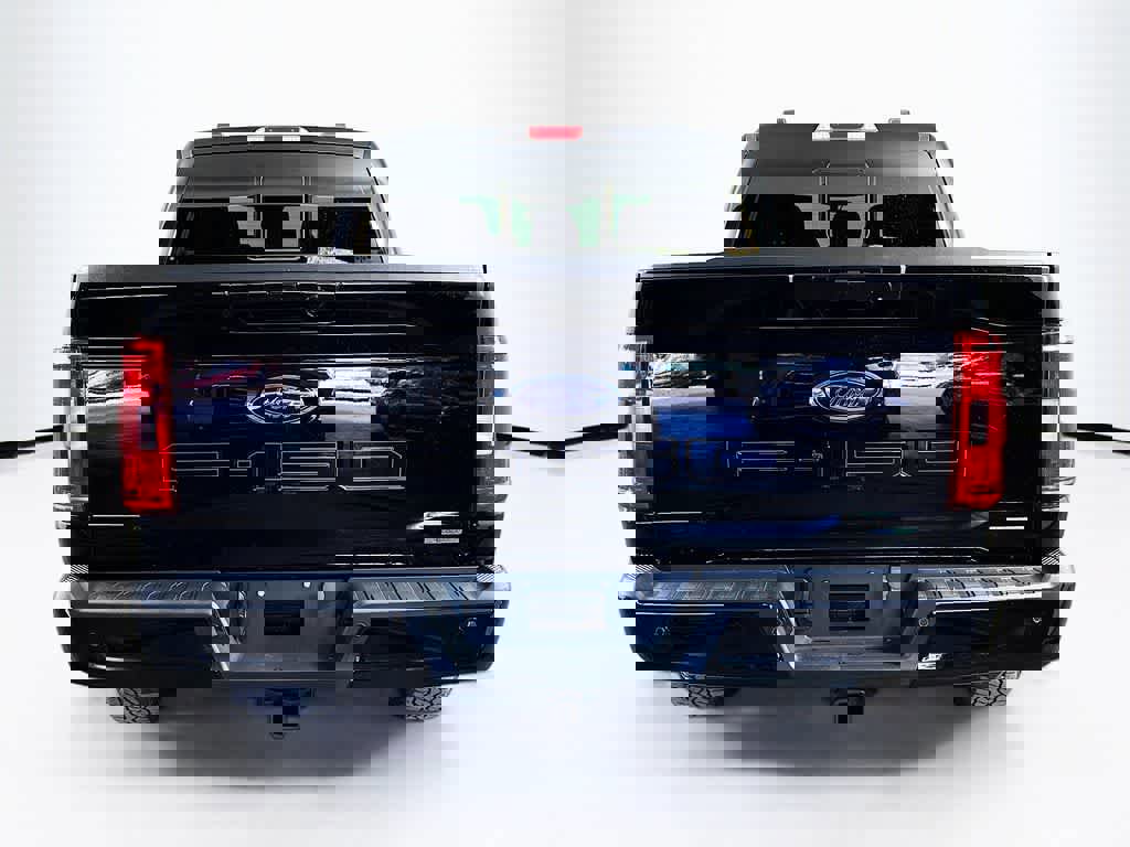 Certified 2023 Ford F150 XLT w/ Equipment Group 302A High image 4