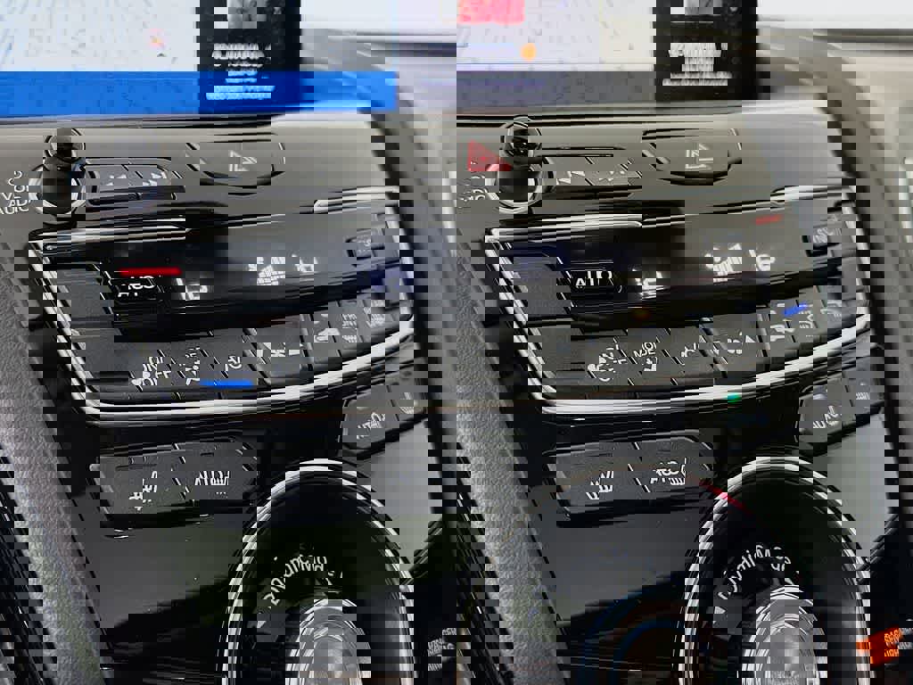 Used 2024 Acura RDX SH-AWD w/ Technology Package image 21