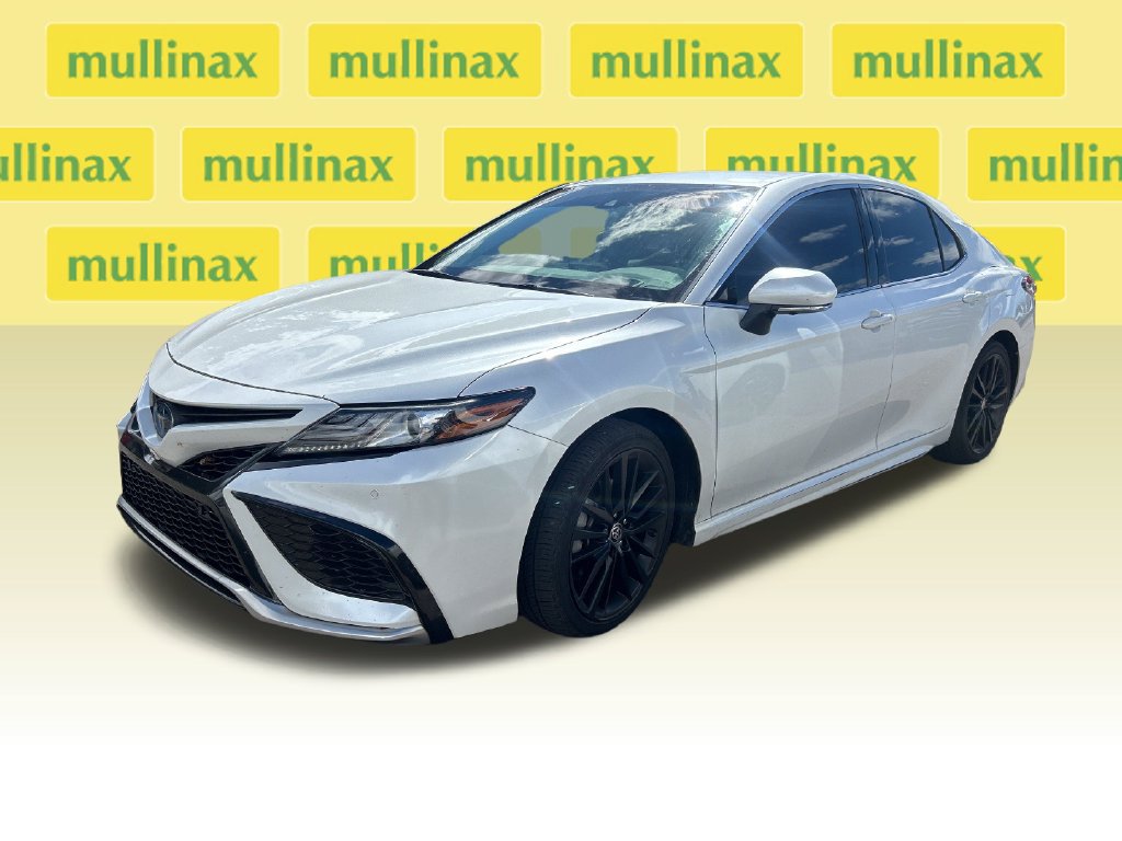 Used 2023 Toyota Camry XSE w/ Navigation Package FWD image 6