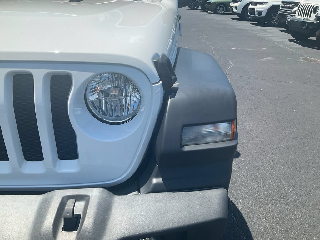 Used 2021 Jeep Wrangler Unlimited Sport AWD/4WD image 9