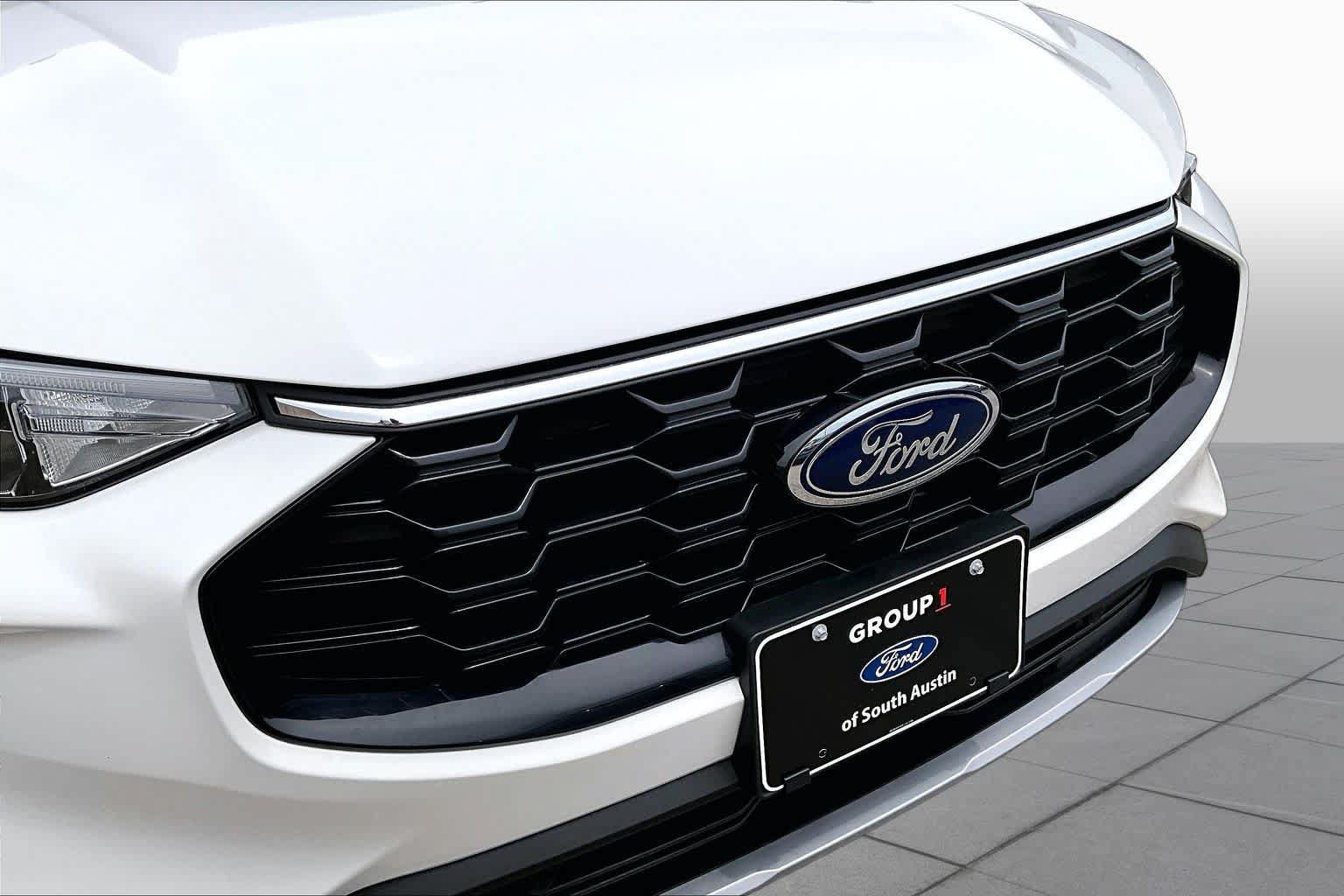 Certified 2025 Ford Escape ST-Line w/ Tech Pack #1 FWD image 30