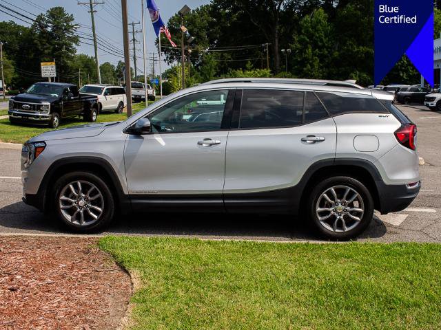 Used 2022 GMC Terrain SLT AWD/4WD image 3