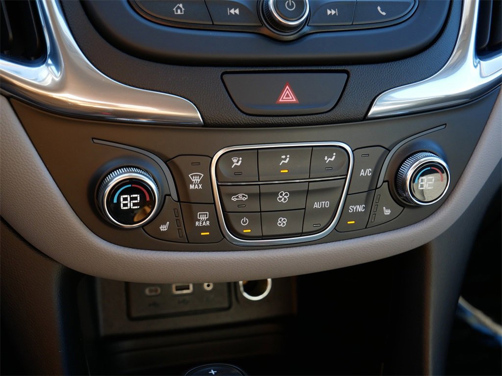 Used 2020 Chevrolet Equinox LT w/ Driver Convenience Package image 21