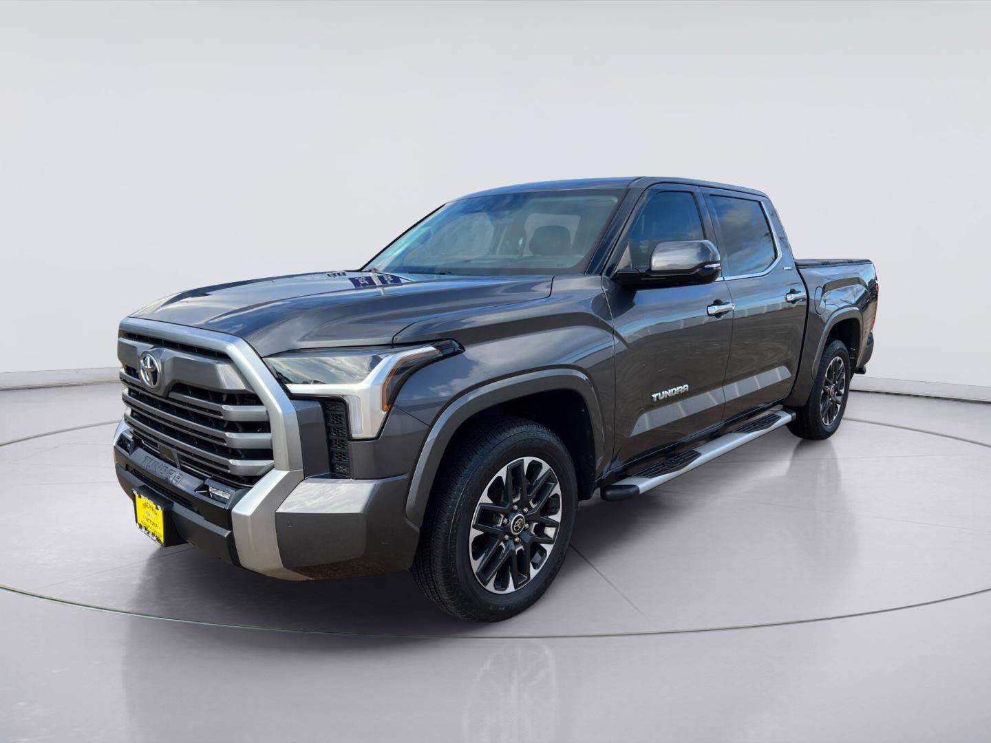 Used 2023 Toyota Tundra Limited w/ Power Package RWD image 7