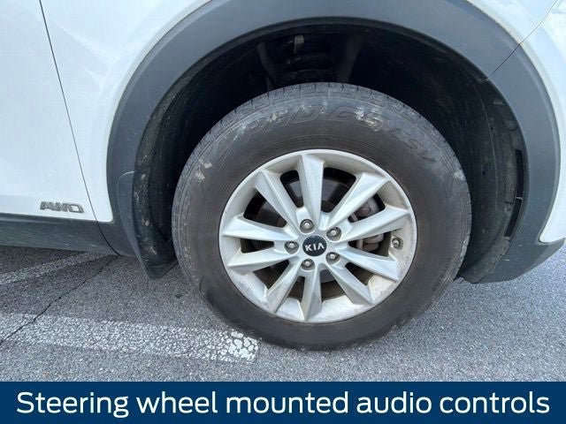 Used 2020 Kia Sorento LX AWD/4WD image 12