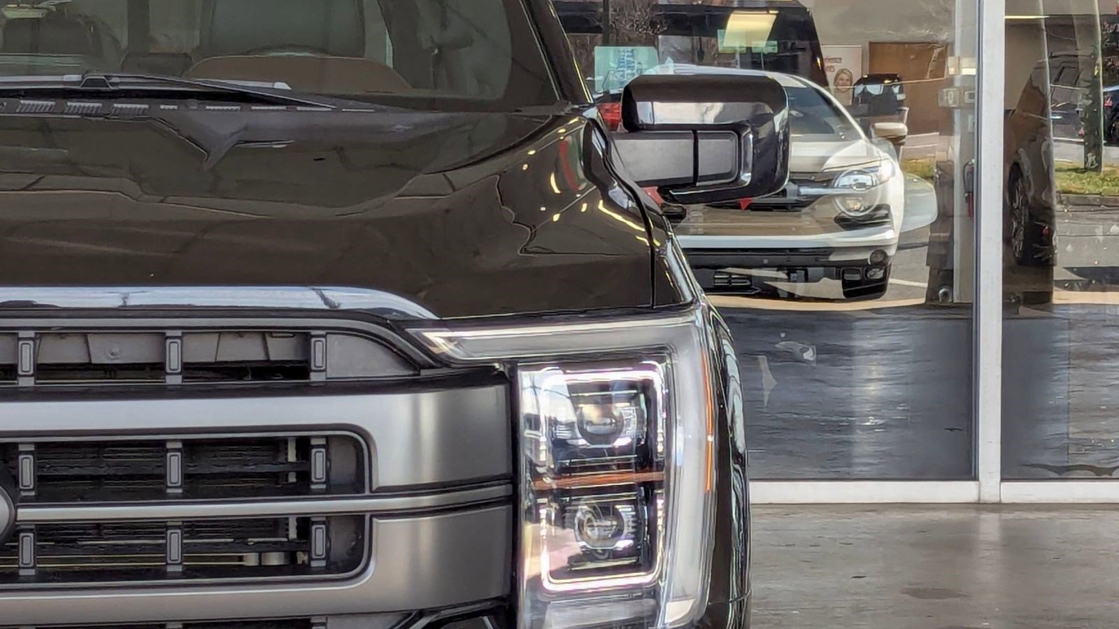 Certified 2023 Ford F150 Lariat w/ Equipment Group 502A High image 10