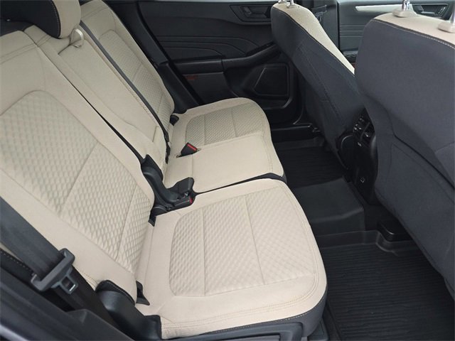 Certified 2022 Ford Escape SE w/ SE Sport Appearance Package image 18