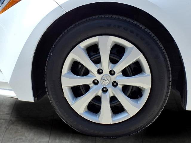 Used 2025 Toyota Corolla LE FWD image 11