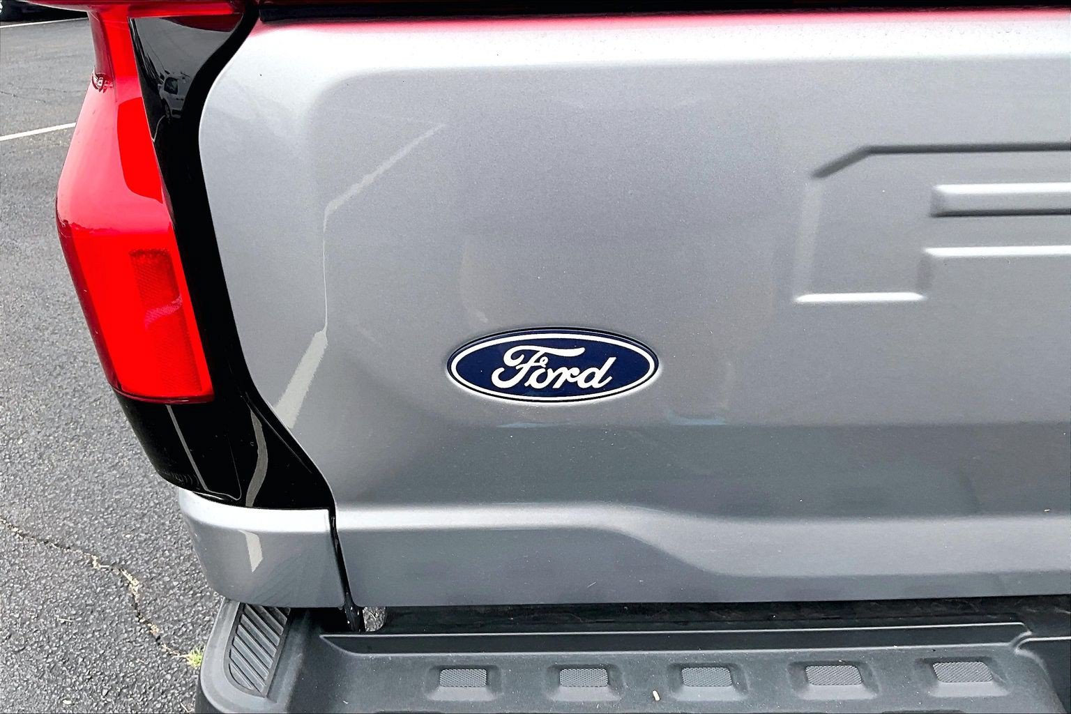 Certified 2025 Ford F150 Lightning Platinum AWD/4WD image 32