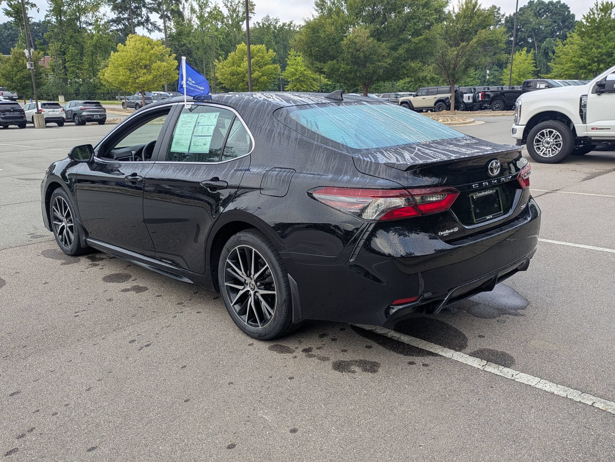 Used 2024 Toyota Camry SE FWD image 6