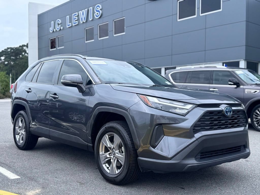 Used 2022 Toyota RAV4 XLE