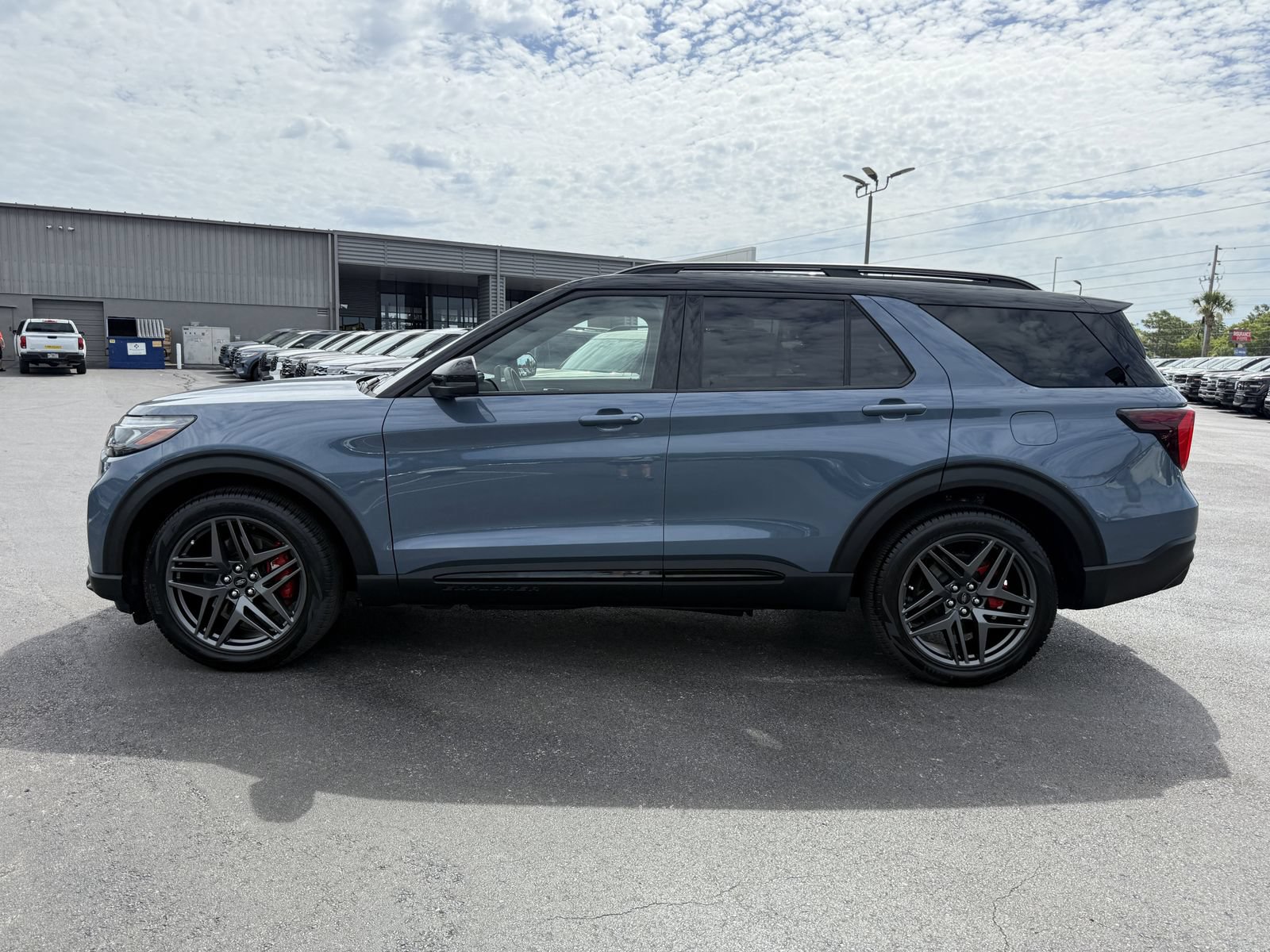 Certified 2025 Ford Explorer ST w/ Sun And Sound Package AWD/4WD image 5