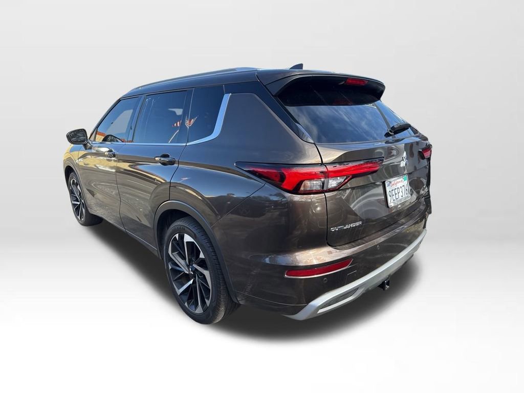 Used 2022 Mitsubishi Outlander SEL image 4