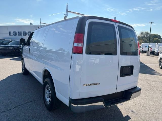 Used 2022 Chevrolet Express 2500 w/ Driver Convenience Package RWD image 5