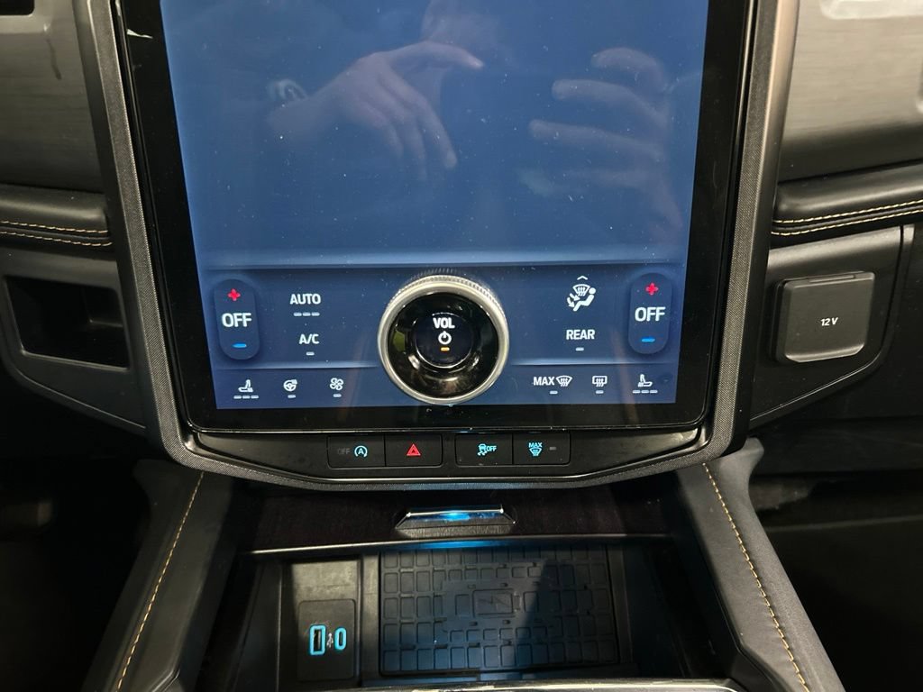 Certified 2023 Ford Expedition Max Platinum AWD/4WD image 24
