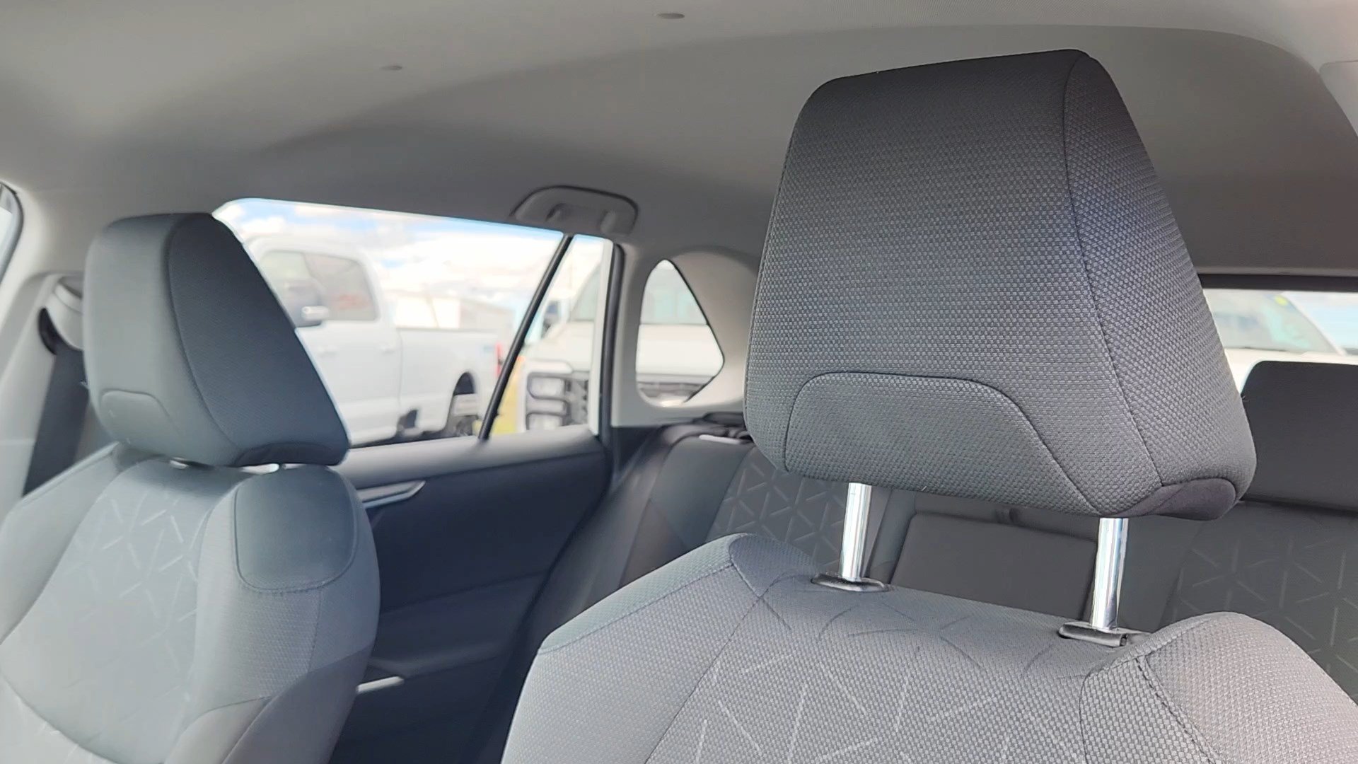 Used 2024 Toyota RAV4 XLE AWD/4WD image 10