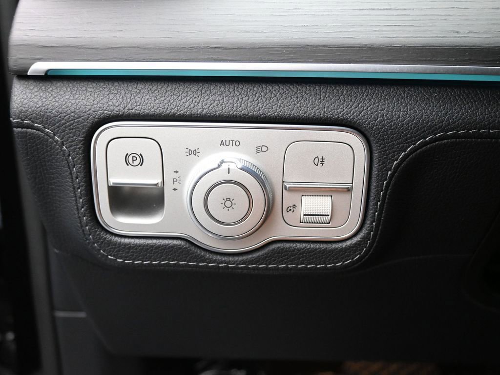 Used 2020 Mercedes-Benz GLE 350 4MATIC image 40