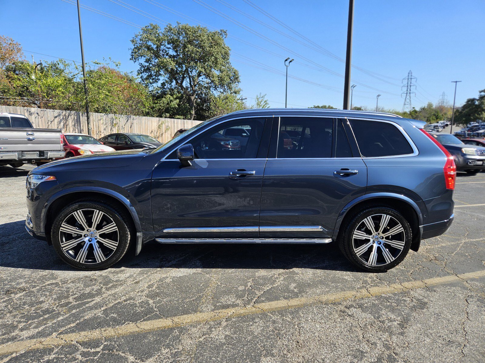 Used 2020 Volvo XC90 T6 Inscription w/ Protection Package Premier image 6