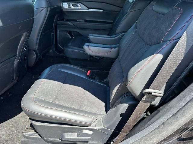 Certified 2025 Ford Explorer ST AWD/4WD image 15