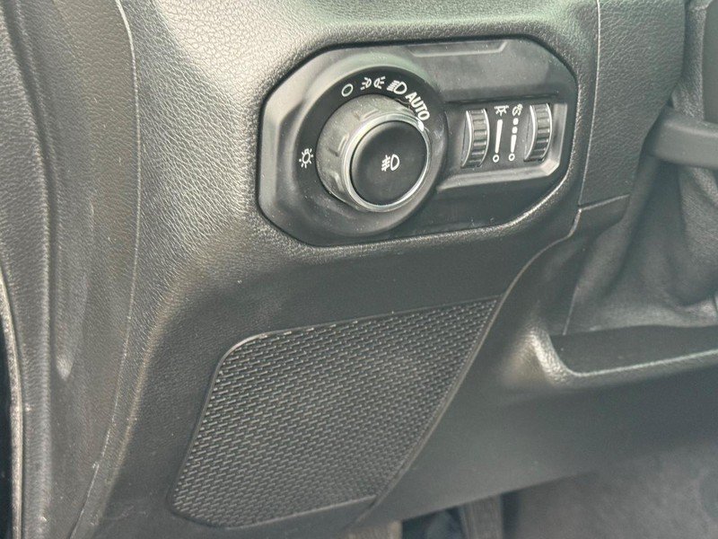 Used 2021 Jeep Wrangler Unlimited Sahara AWD/4WD image 28