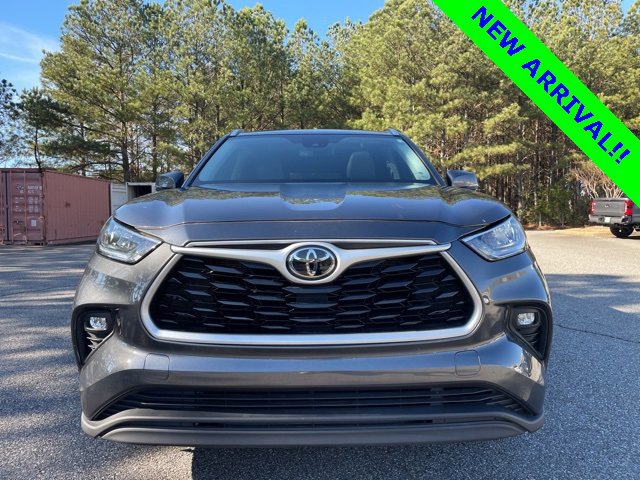 Used 2020 Toyota Highlander XLE image 5