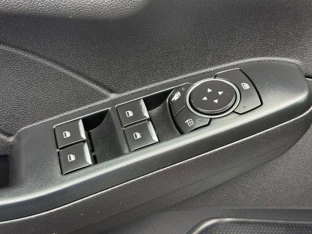 Certified 2022 Ford Escape SE w/ SE Sport Appearance Package image 11