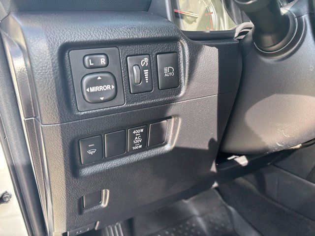 Used 2020 Toyota 4Runner TRD Off-Road Premium w/ Moonroof Package AWD/4WD image 17