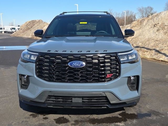 Certified 2025 Ford Explorer ST image 19