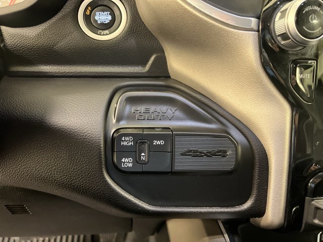 Used 2024 RAM 2500 Laramie w/ Towing Technology Group AWD/4WD image 13