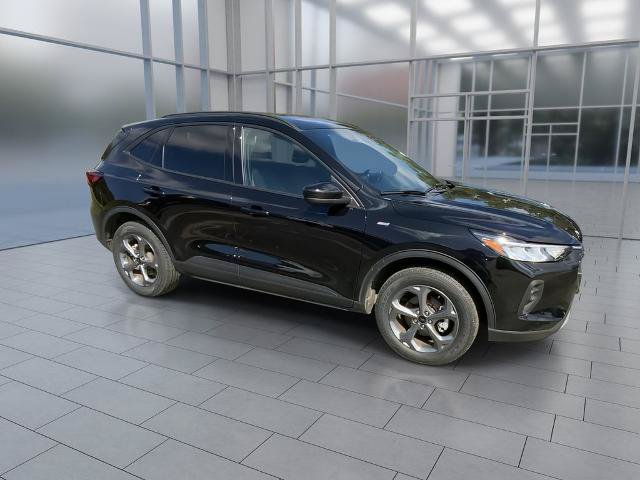 Certified 2025 Ford Escape ST-Line Select AWD/4WD image 9