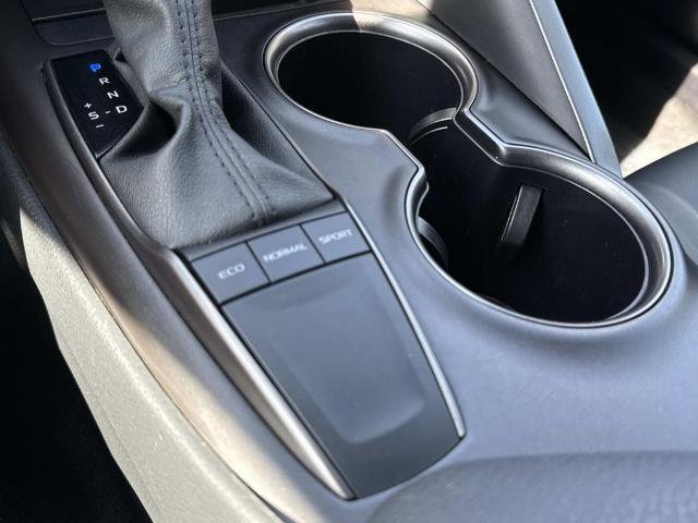 Used 2024 Toyota Camry SE FWD image 25