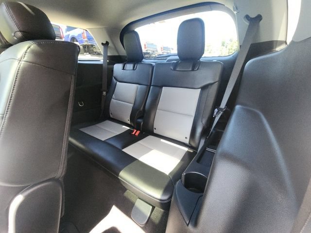 Certified 2024 Ford Explorer XLT w/ Equipment Group 202A AWD/4WD image 17